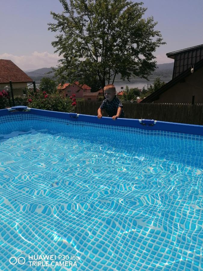 Asja Guest House Lukavac Ngoại thất bức ảnh
