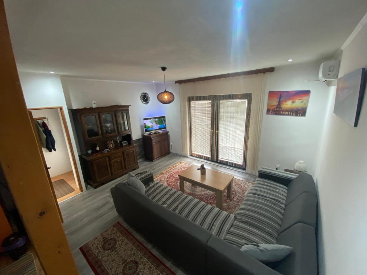 Asja Guest House Lukavac Ngoại thất bức ảnh